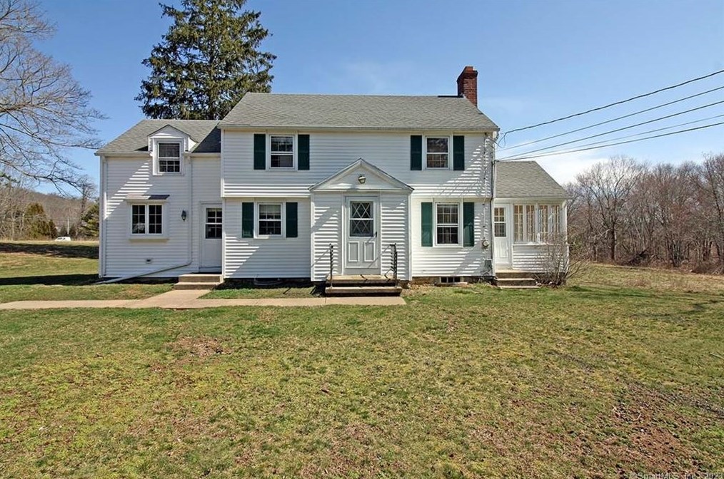 5 Ingham Hill Rd, Essex, CT 06426