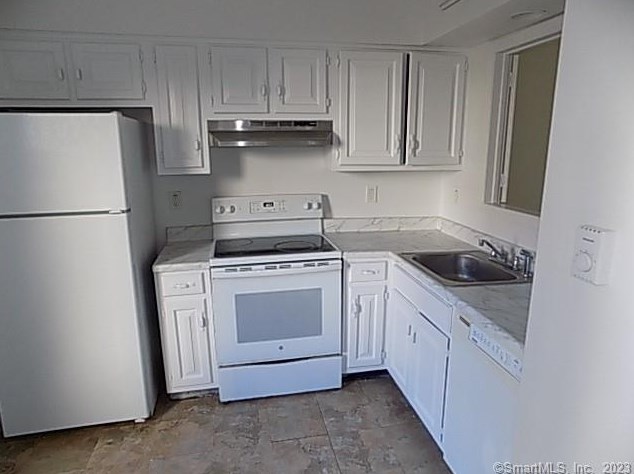 55 Mill Plain Rd Unit 33-4, Danbury, CT 06811