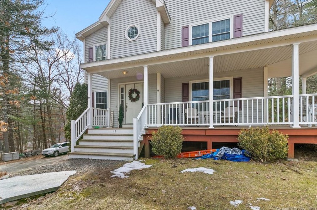 15 Mountain Rd, Stafford, CT 06076