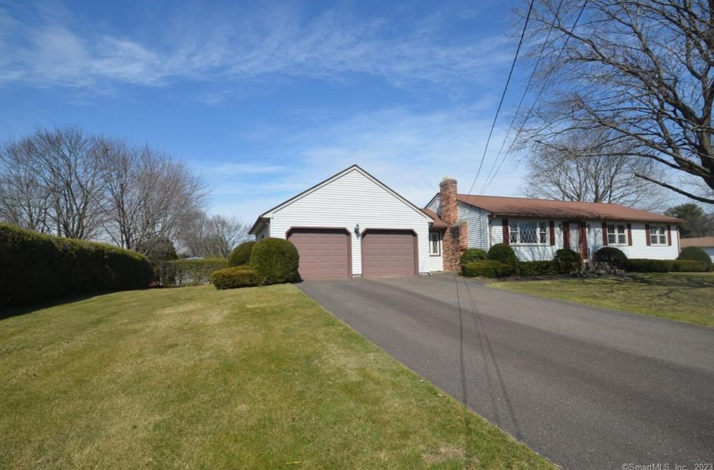 26 Stevens, Windsor Locks, CT 06096