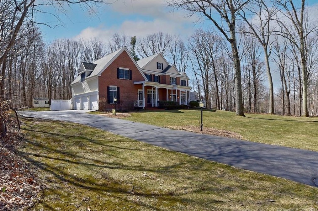 87 William Dr, East Hampton, CT 06424
