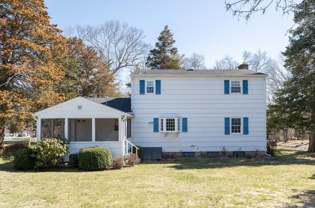 92 Chesterfield, East Lyme, CT 06333