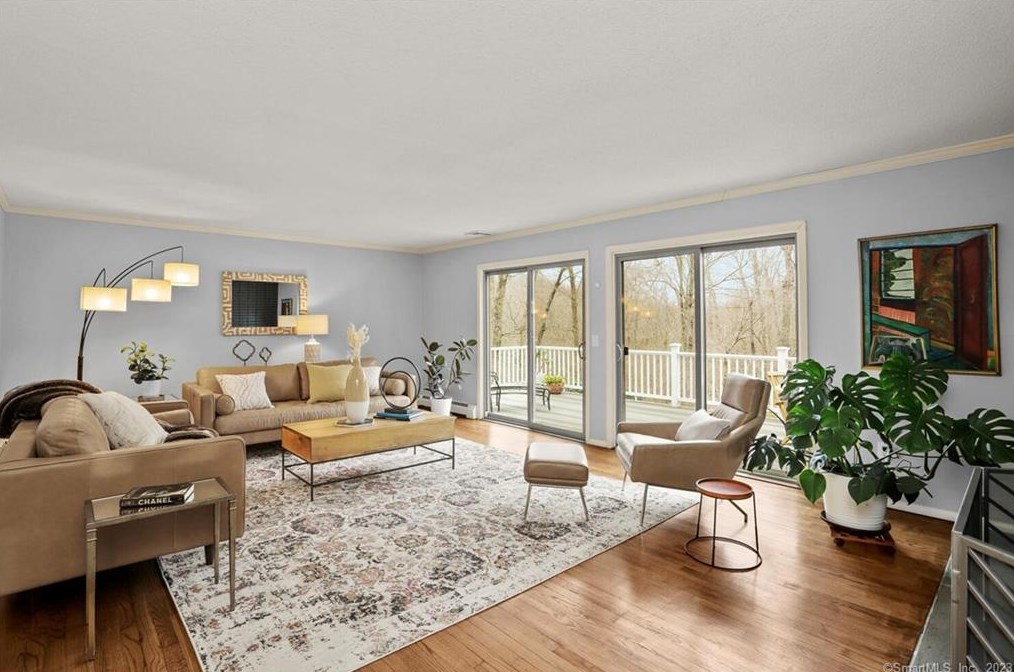 16 Bartram Dr, West Redding CT  06896-1508 exterior