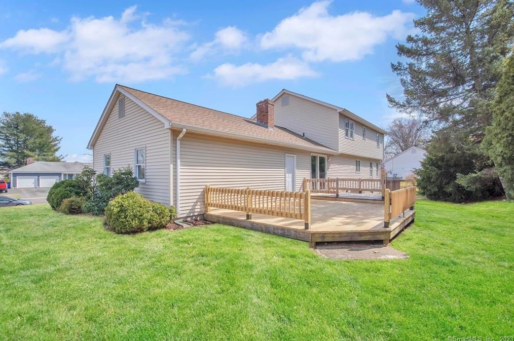 93 Michelle Dr, Windsor Locks, CT 06096