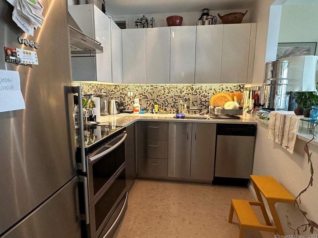 100 York #16p, New Haven, CT 06510
