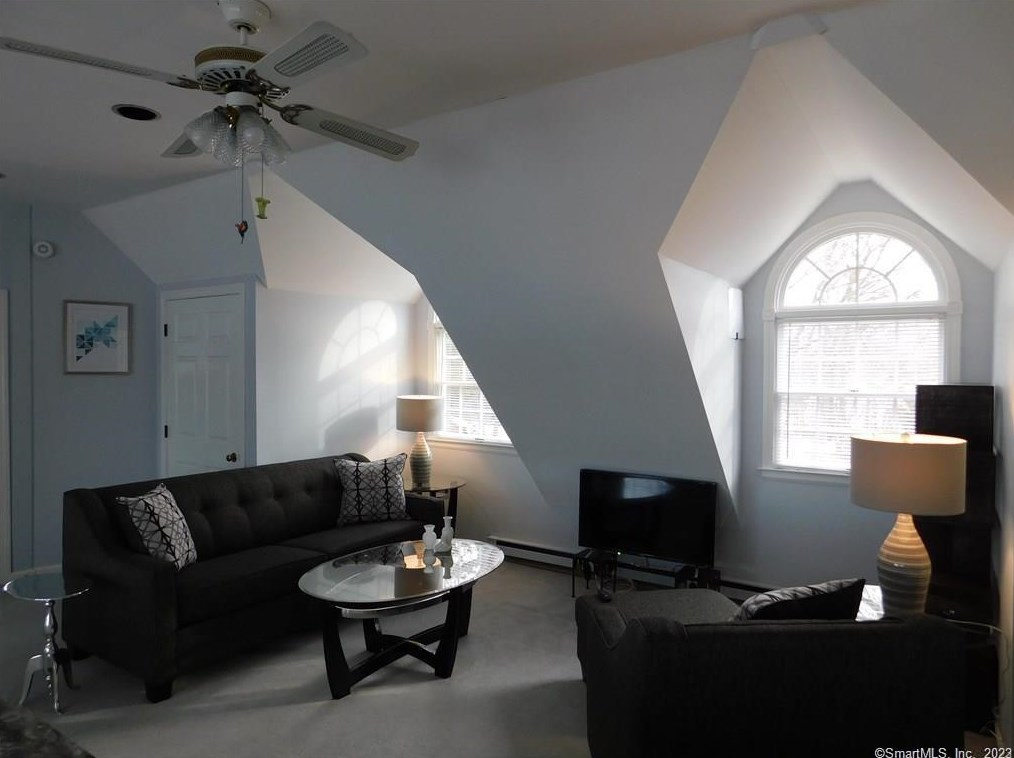 14 Rocky Point Rd #1, Fenwick, CT 06475
