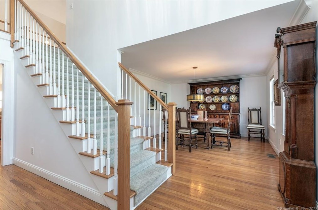 11 Hill View Ln, Woodbury, CT 06798
