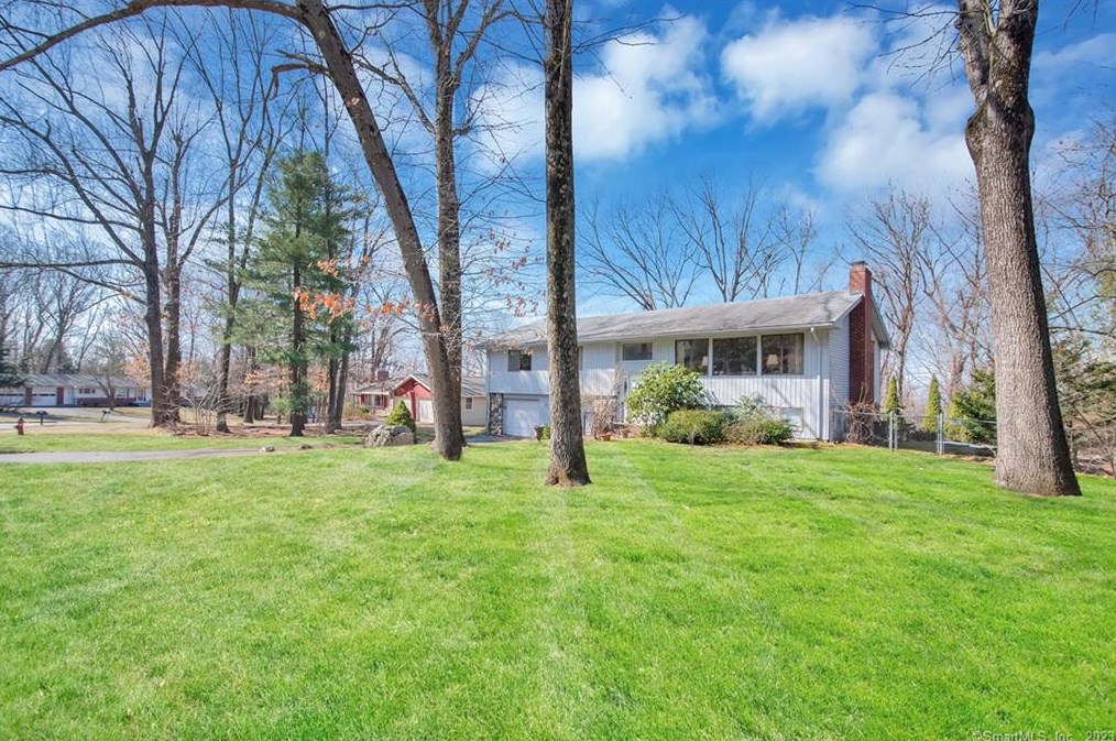 59 Mcdivitt, Manchester, CT 06042