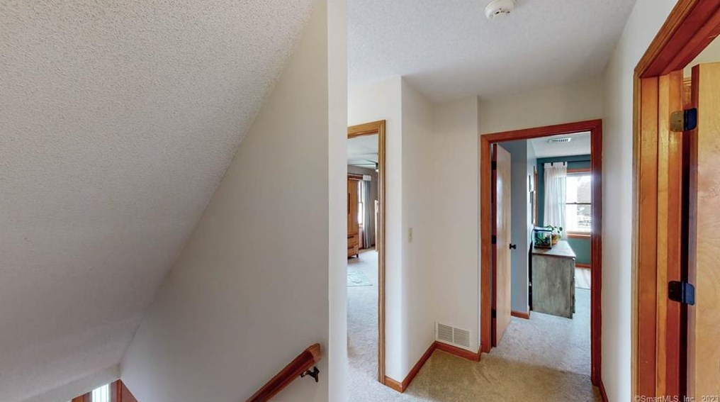 11 Eddon Dr, New Haven CT  06512-1057 exterior