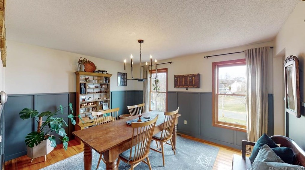 11 Eddon Dr, New Haven CT  06512-1057 exterior