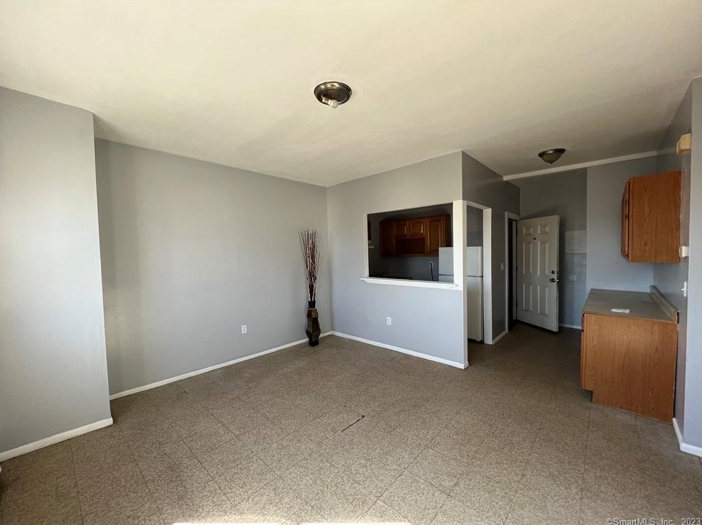 708 Hallett St #2b, Bridgeport, CT 06608