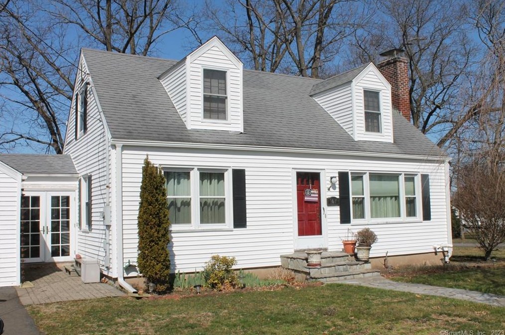 107 Grandview Ave, Wallingford, CT 06492