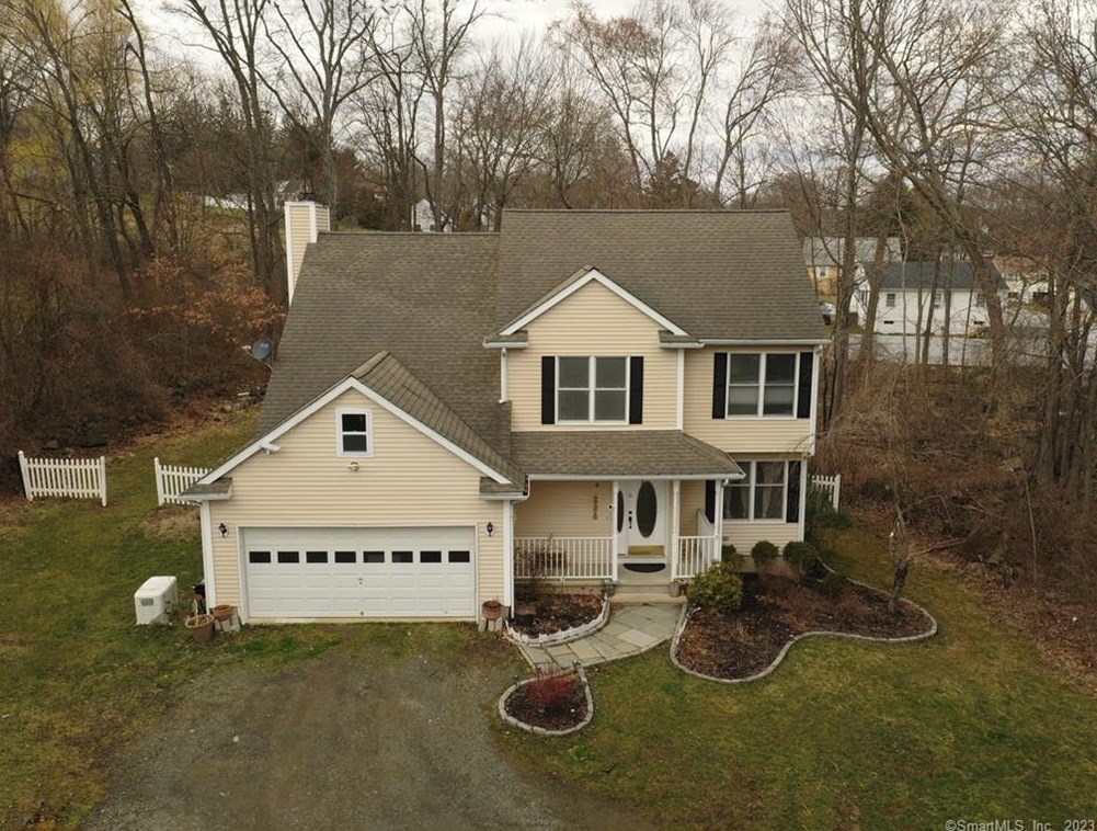 9 Catherine St, Danbury, CT 06811