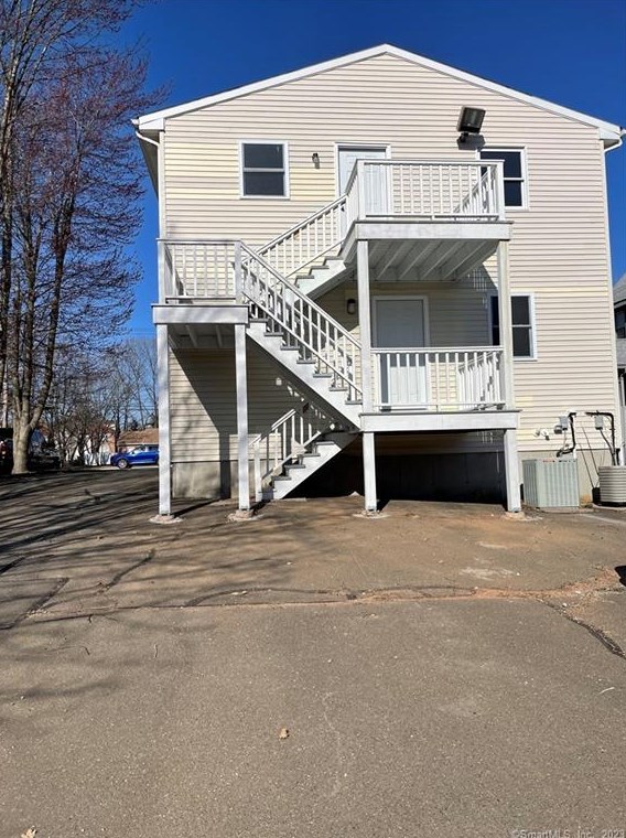 49 High St #2, New Haven, CT 06512