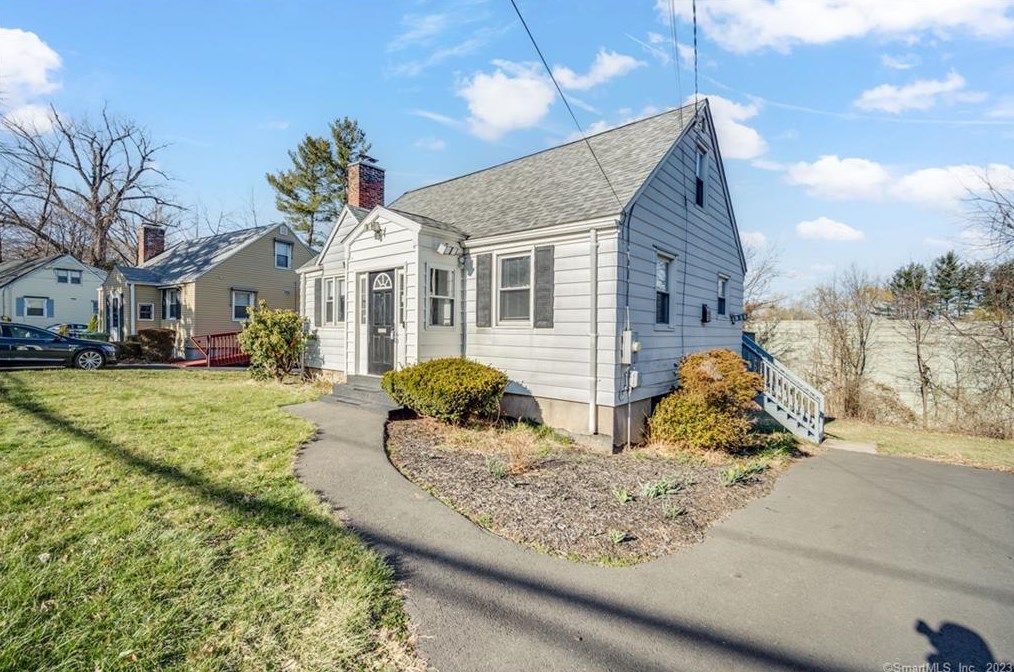 150 Matianuck, Windsor, CT 06095