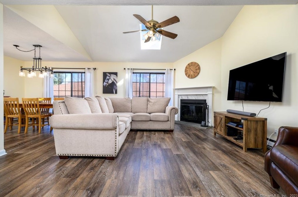 197 Bridge St #5, Stamford, CT 06905