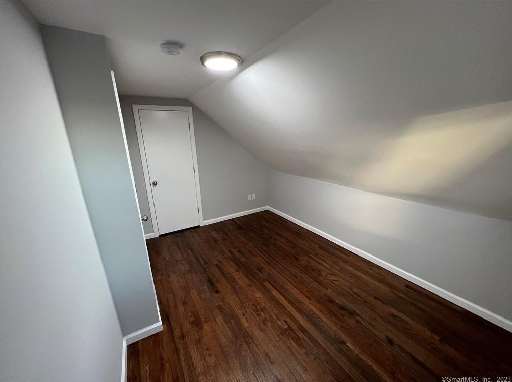 70 Bellevue Ave, New Haven CT  06516-6701 exterior