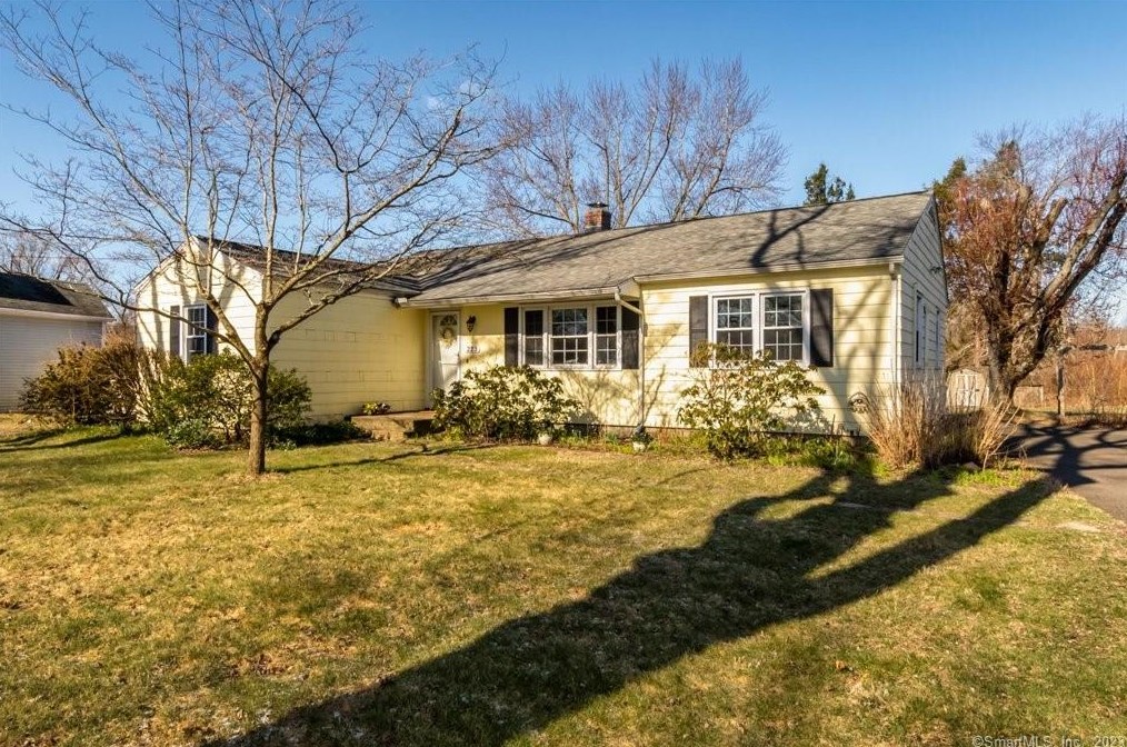 223 Main St, Wapping, CT 06074