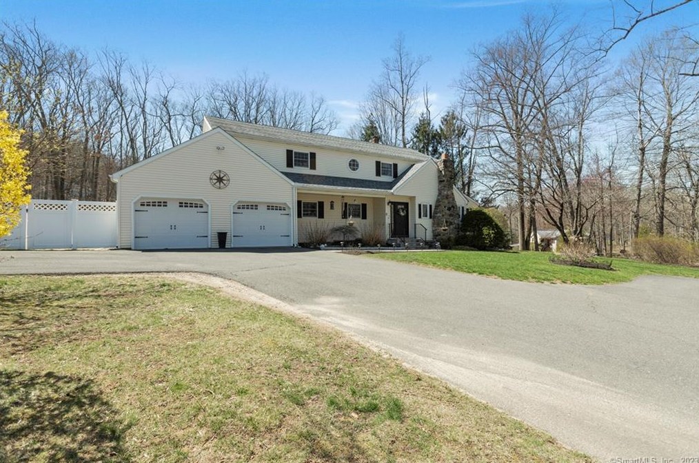 118 Chambers Rd, Danbury, CT 06811