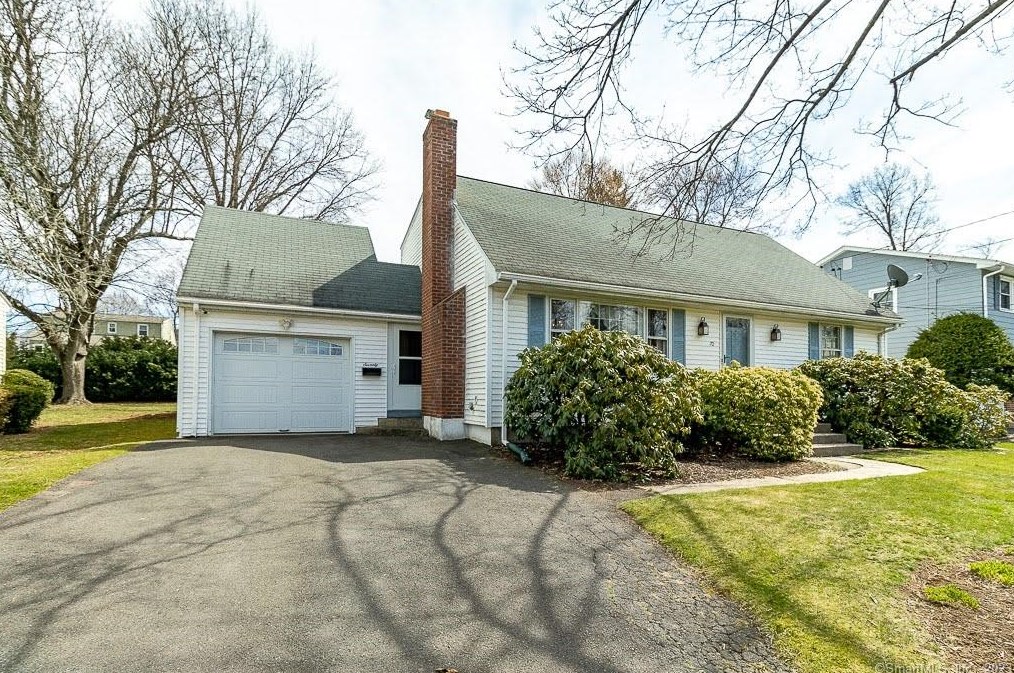 70 Stuart St, Hartford, CT 06111-3741