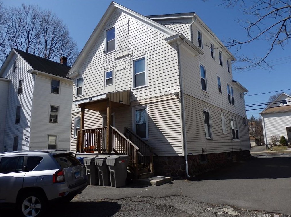 34 Burlington Ave, Bristol, CT 06010