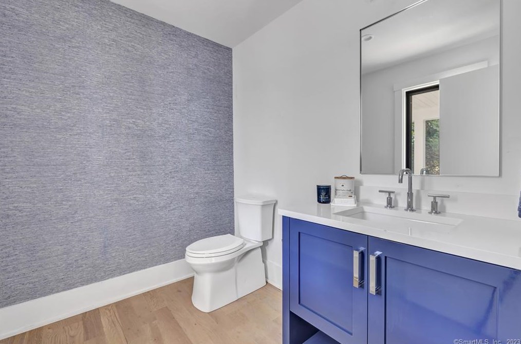 125 Compo Rd S Ln, Westport CT  06880 exterior