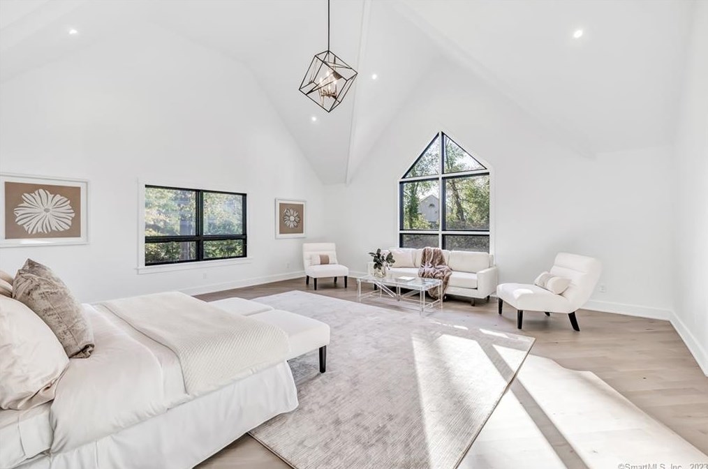 125 Compo Rd S Ln, Westport CT  06880 exterior