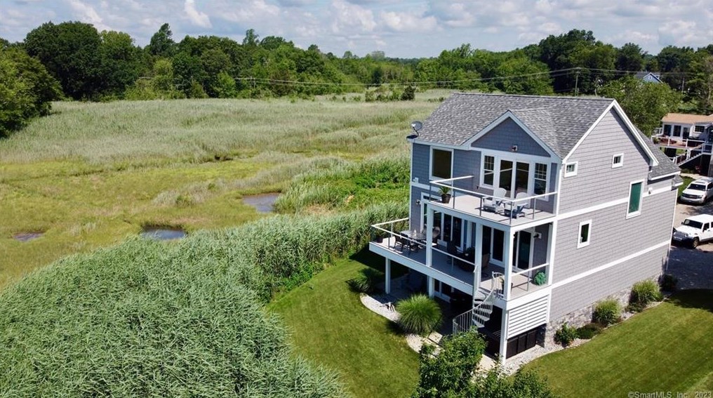 15 Beach View Ave, Fenwick CT  06475-1605 exterior