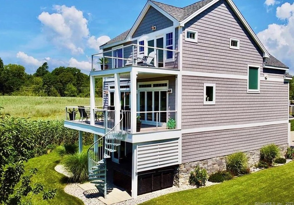 15 Beach View Ave, Fenwick CT  06475-1605 exterior