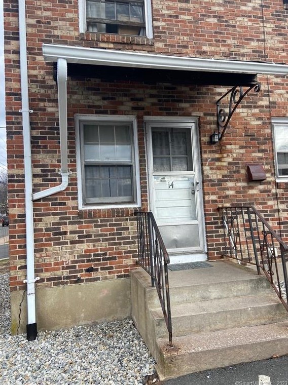 52 Oak St #14, Manchester, CT 06040