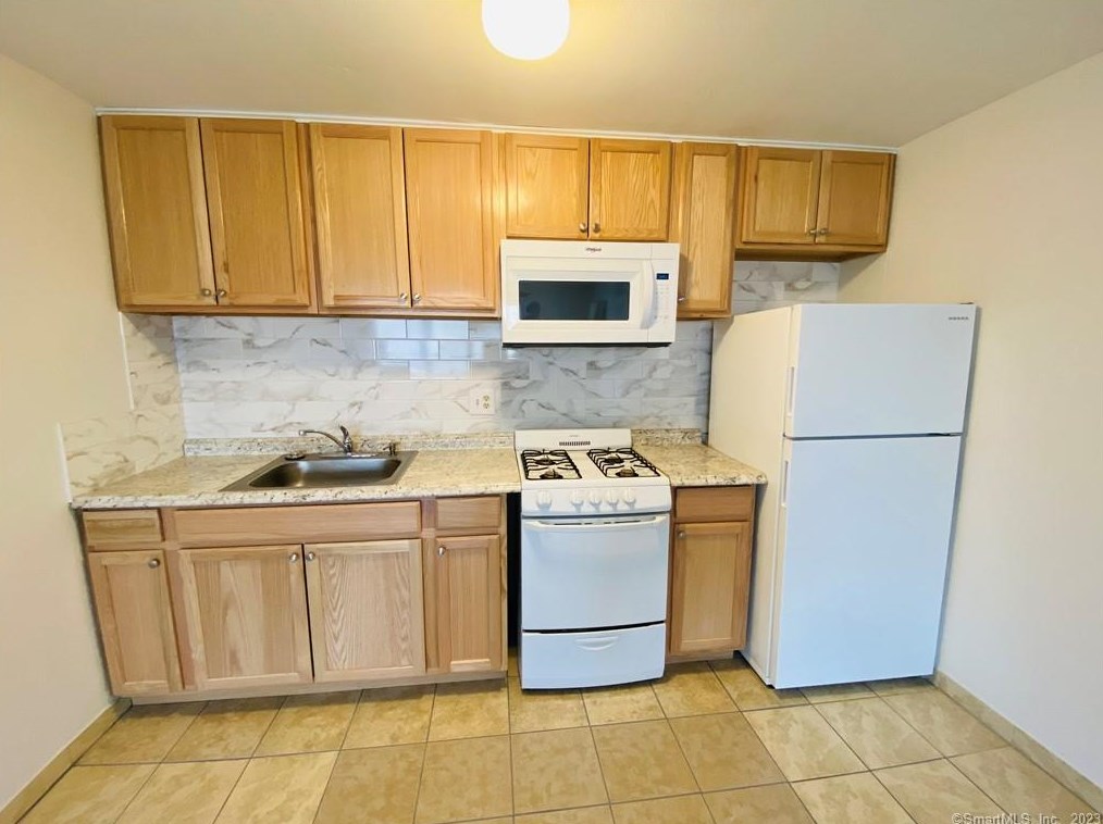 140 Clinic #302, New Britain, CT 06051