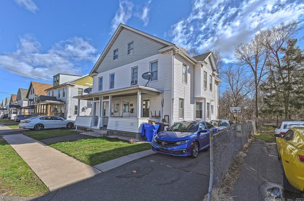 14 Hartford, Enfield, CT 06082