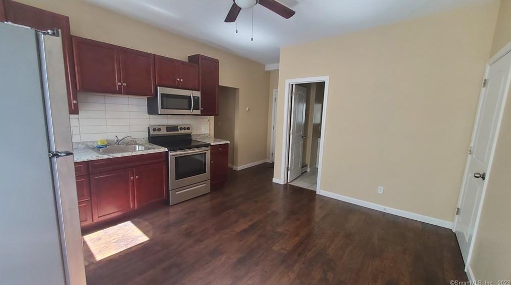 98 Grove St #2s, New Britain, CT 06053