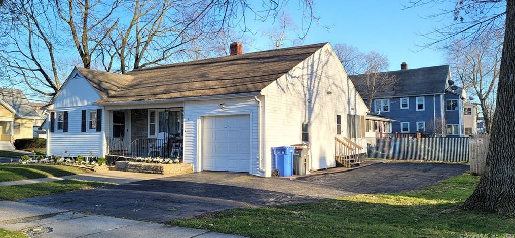 5 Oliver St, Hartford, CT 06106-4045