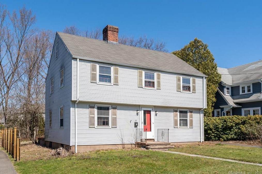 70 Ridgewood, North Haven, CT 06473