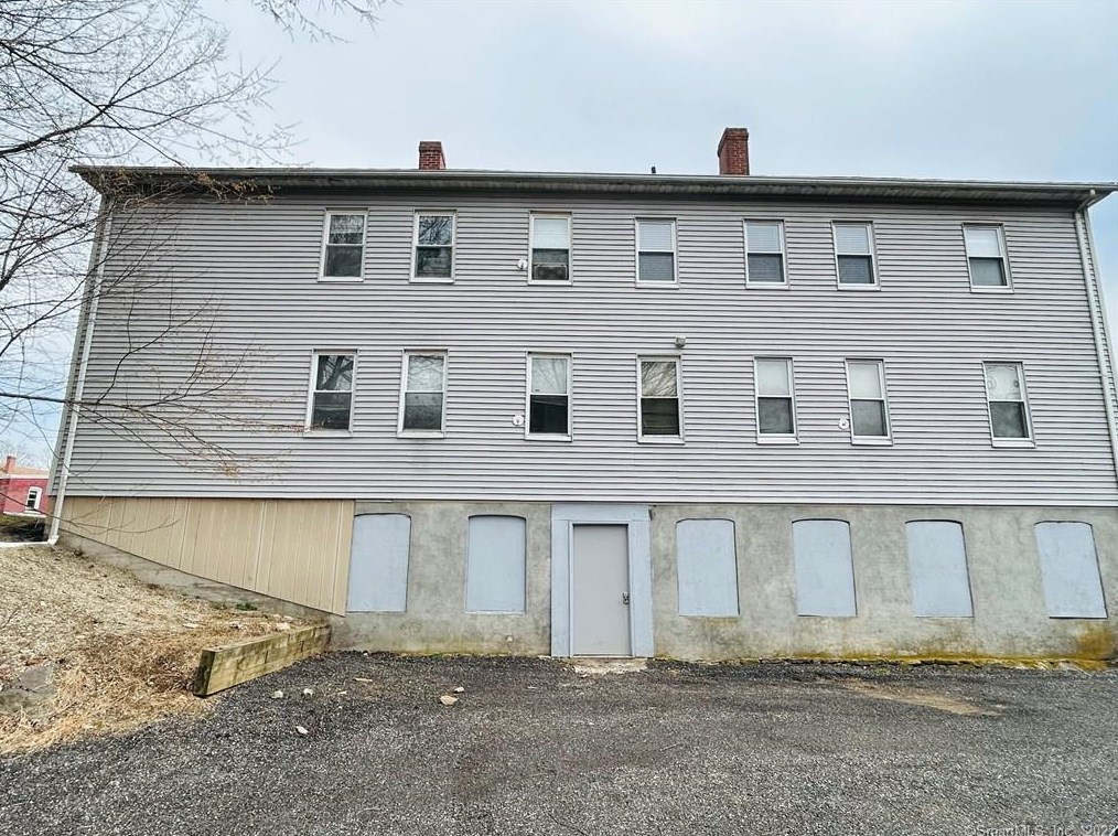 7 Otis St, Killingly CT  06241-2129 exterior