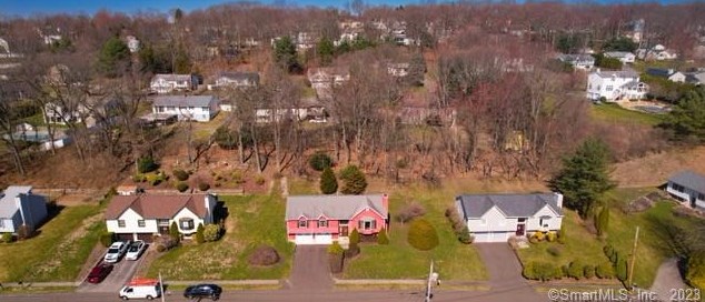 8 Benanto Dr, Derby, CT 06418