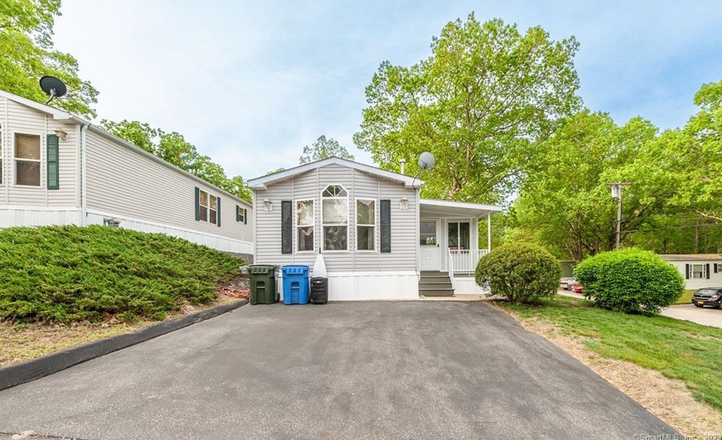 136 Hunters Rd #85, Norwich, CT 06360