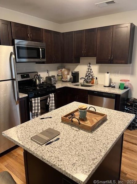 965 Hope St #204, Stamford, CT 06907