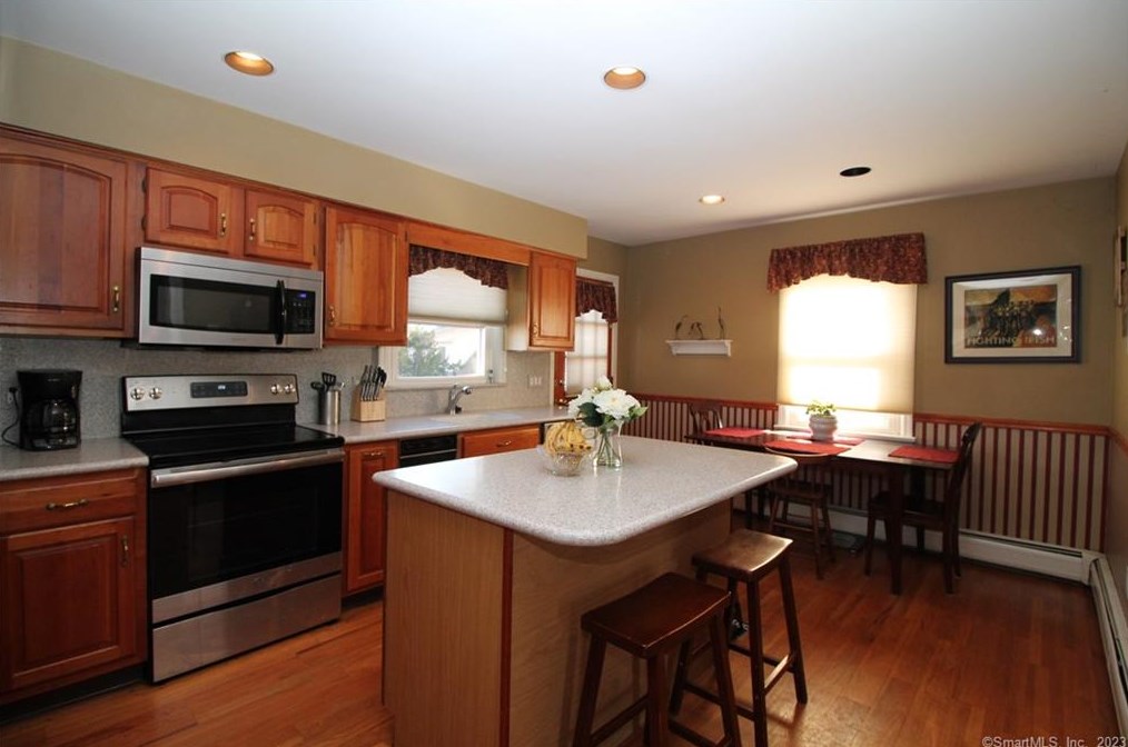 39 Walter, Norwalk, CT 06851