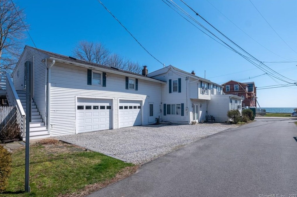86 2Nd Ave, Westbrook, CT 06498 exterior