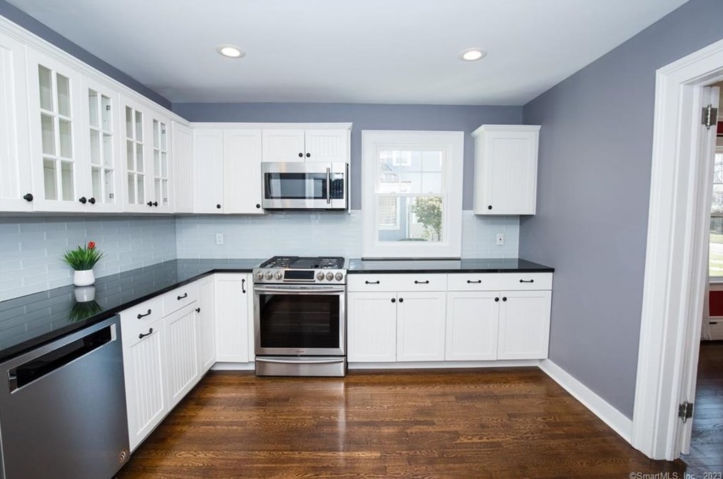 337 S Main St, Wallingford, CT 06492