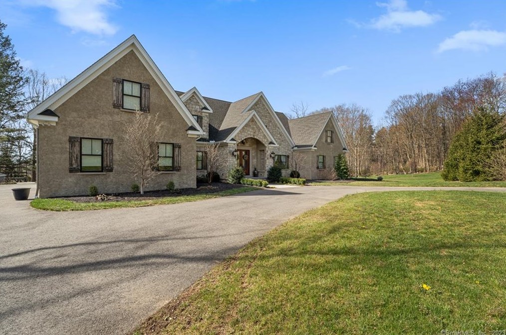 14 Westward Rd, New Haven, CT 06525-1849