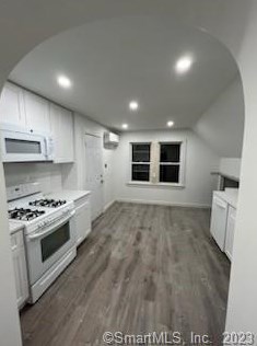 134 Monroe St #3rd Fl, Bridgeport, CT 06605
