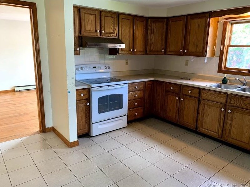 120 Smith Ave, Norwich, CT 06360