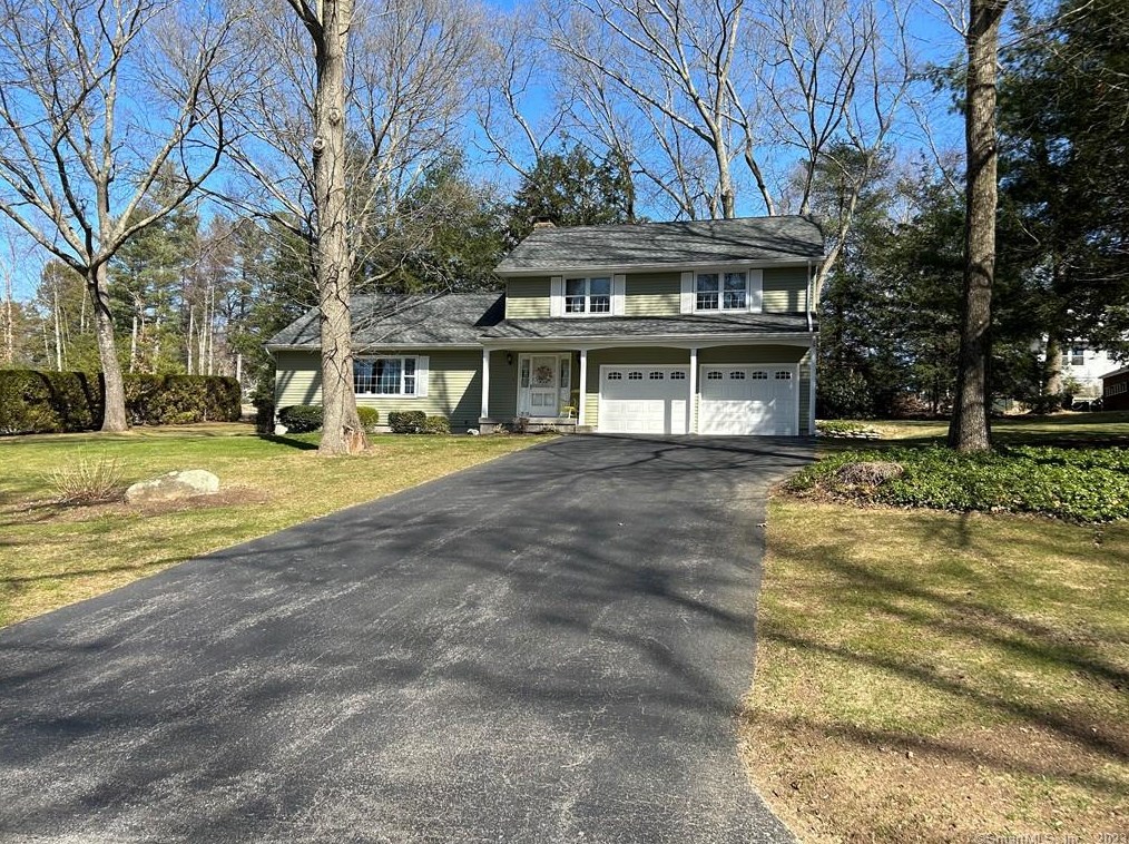 4 Birchwood Dr, Killingly, CT 06241