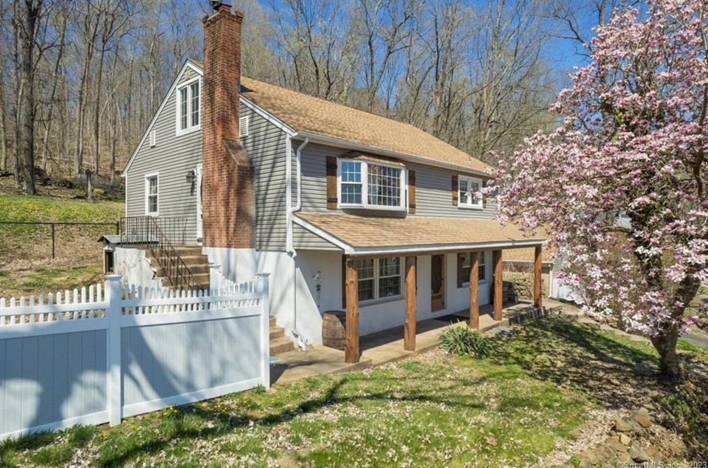 50 Mountain View Terrace, Northford, CT 06472