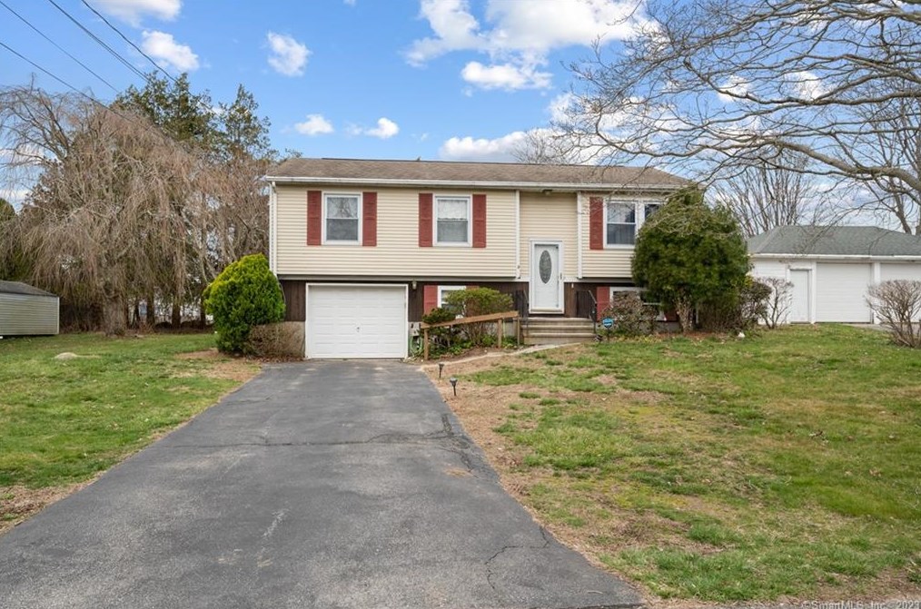 3 Sound View, Waterford, CT 06385