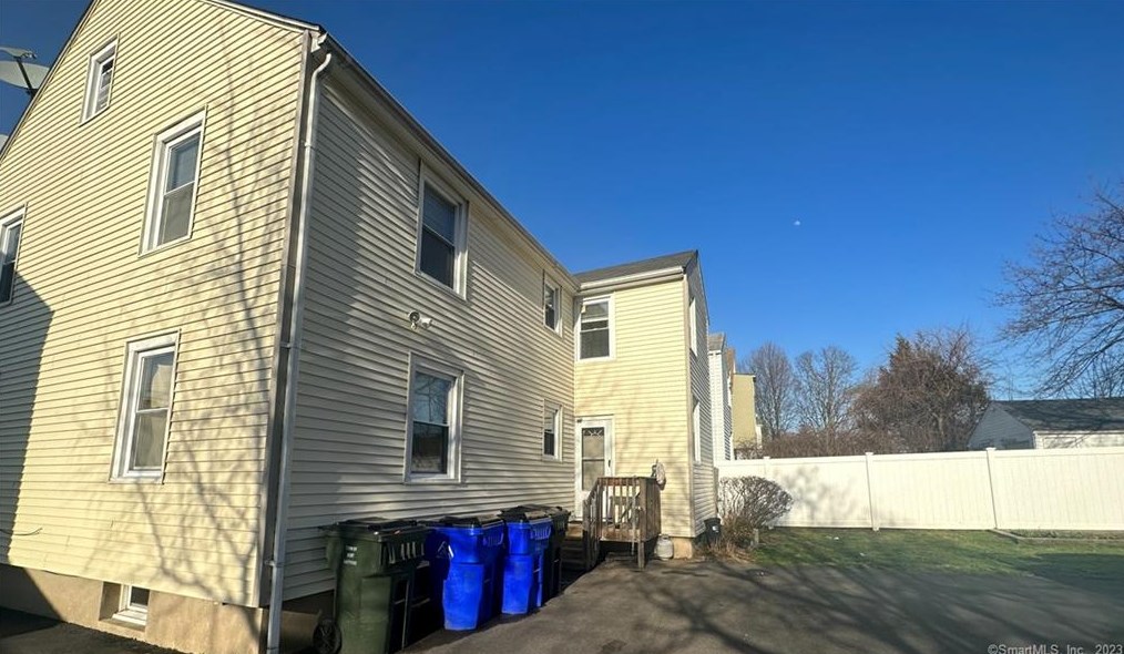 77 Levesque Ave #2, Hartford, CT 06110