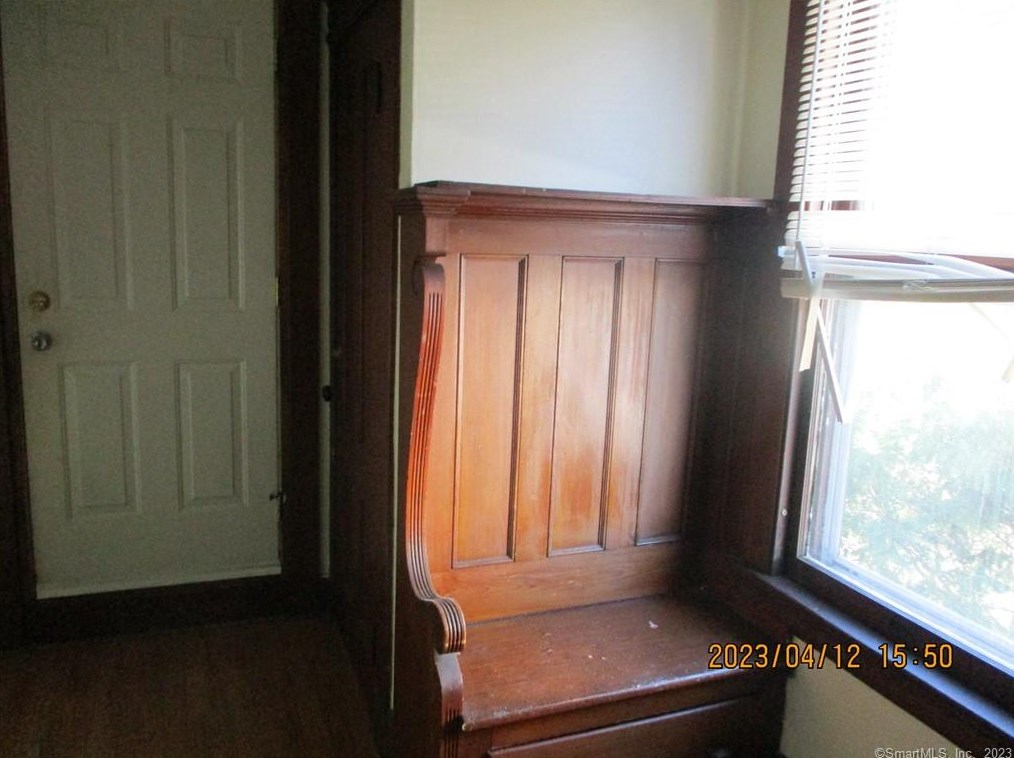 133 Center St #2nd, New Haven, CT 06516